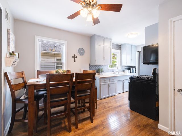 2026 W HEADING Avenue, West Peoria, IL 61604