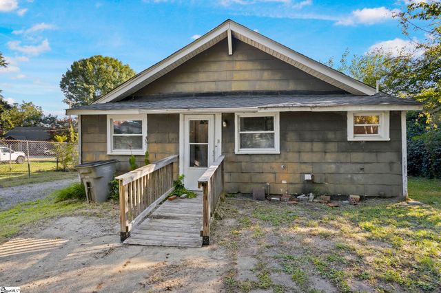 219 Heatherly Drive, Greenville, SC 29611