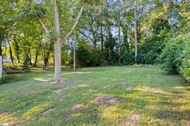 219 Heatherly Drive, Greenville, SC 29611