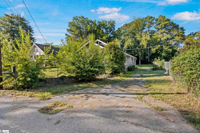 219 Heatherly Drive, Greenville, SC 29611