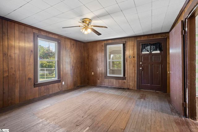 219 Heatherly Drive, Greenville, SC 29611