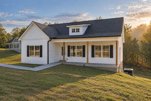 1268 Old County House Road, Charlotte, TN 37036