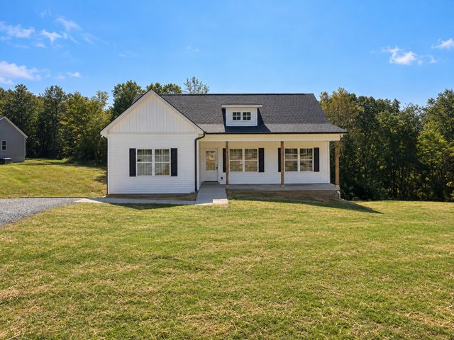 1268 Old County House Road, Charlotte, TN 37036