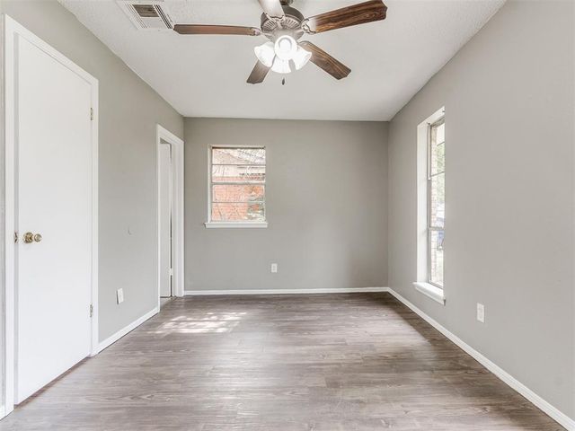 9707 NE 2nd Place, Midwest City, OK 73130