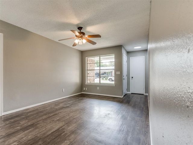 9707 NE 2nd Place, Midwest City, OK 73130