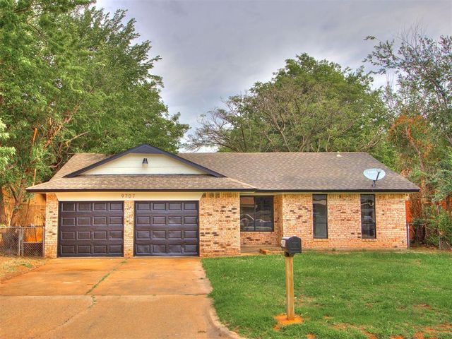 9707 NE 2nd Place, Midwest City, OK 73130