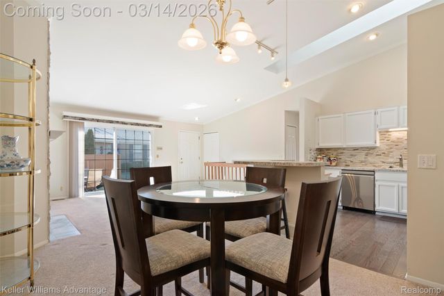 40015 Crosswinds Drive, Novi, MI 48375