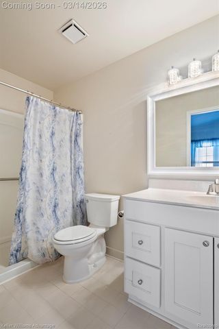 40015 Crosswinds Drive, Novi, MI 48375