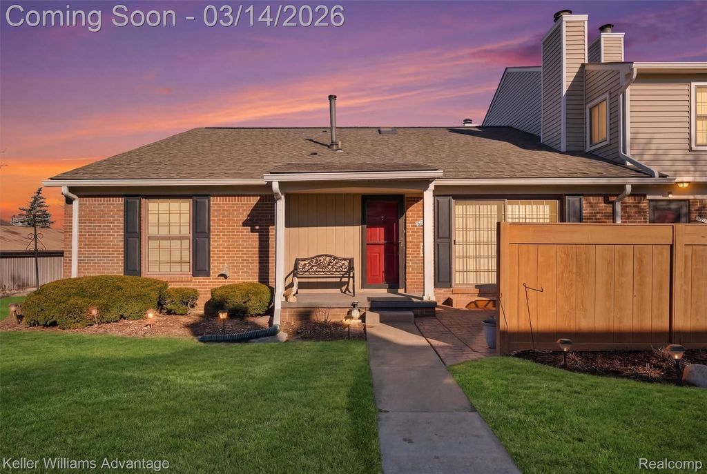 40015 Crosswinds Drive, Novi, MI 48375