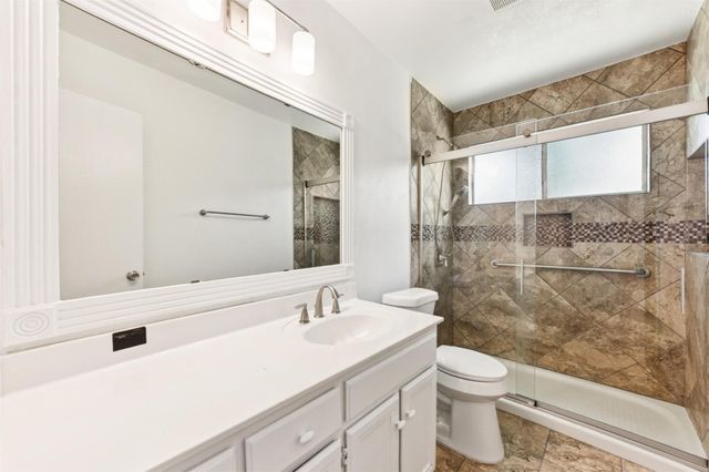 8511 Slant Oak DR, Austin, TX 78729