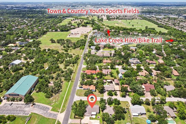 8511 Slant Oak DR, Austin, TX 78729
