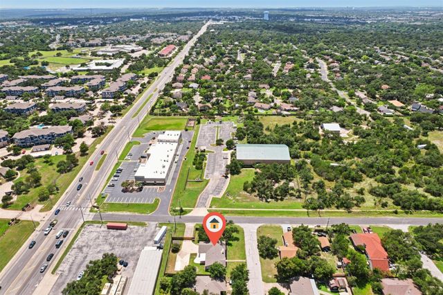 8511 Slant Oak DR, Austin, TX 78729