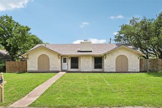 8511 Slant Oak DR, Austin, TX 78729