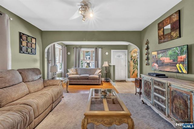 70 Franklin Street, Little Ferry, NJ 07643