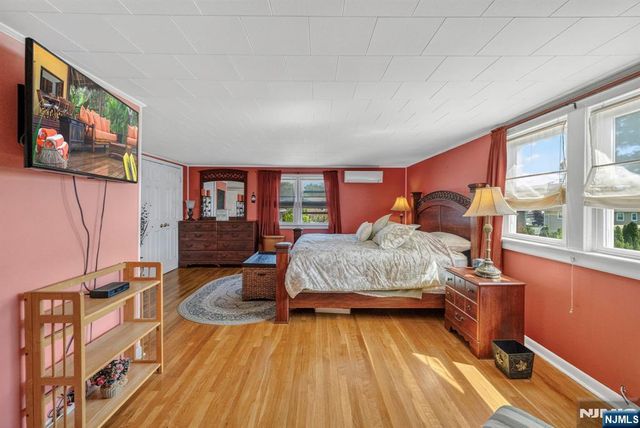 70 Franklin Street, Little Ferry, NJ 07643