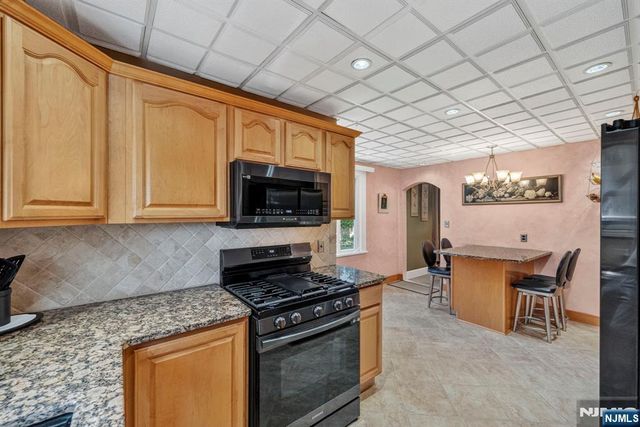 70 Franklin Street, Little Ferry, NJ 07643