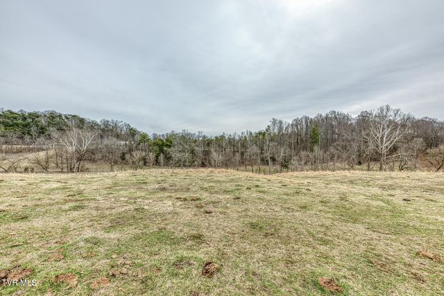 707 Egypt Road, Bluff City, TN 37618