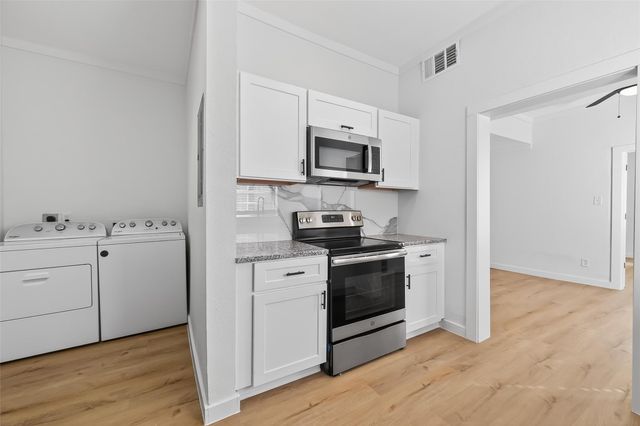 2202 Hutchins Street A, Houston, TX 77003