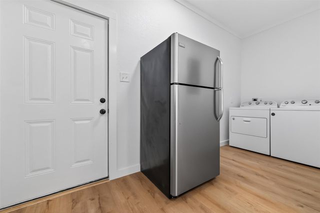 2202 Hutchins Street A, Houston, TX 77003