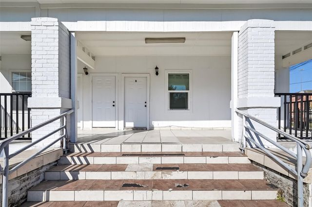 2202 Hutchins Street A, Houston, TX 77003