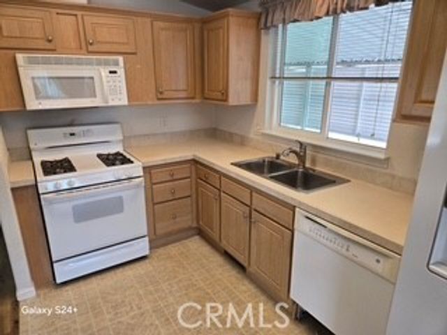 195 Tierra Rejada 29, Simi Valley, CA 93065