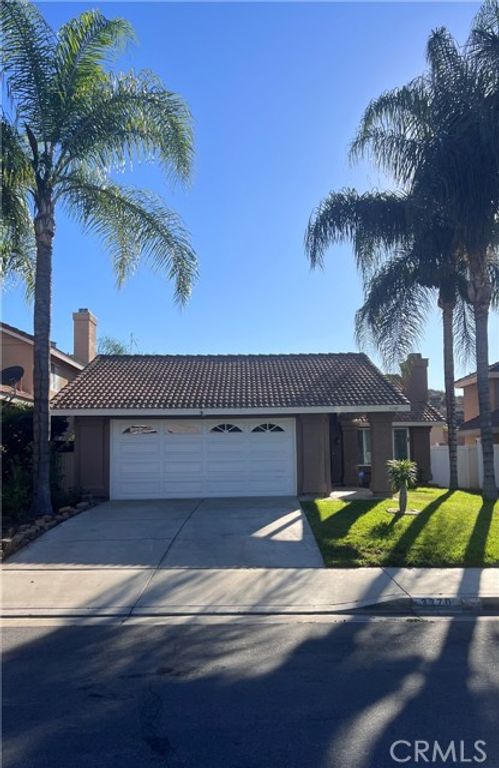3370 Hollowood Court, Riverside, CA 92503