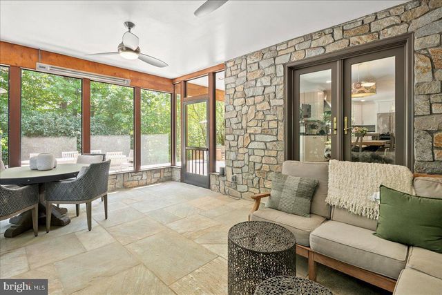 6413 KENHOWE DR, Bethesda, MD 20817
