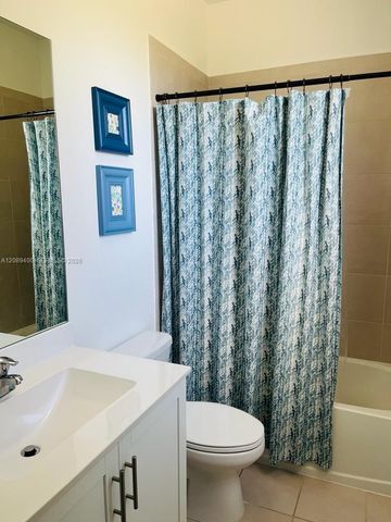 560 NE 206th Lane, Miami, FL 33179