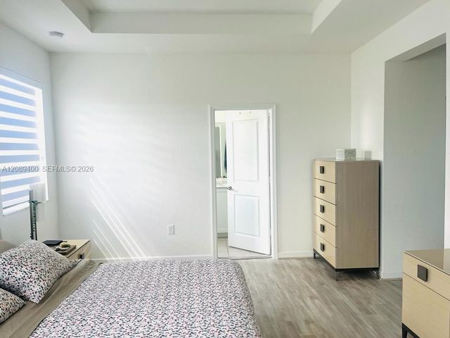 560 NE 206th Lane, Miami, FL 33179