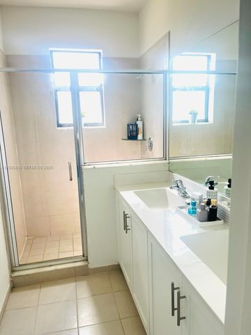 560 NE 206th Lane, Miami, FL 33179