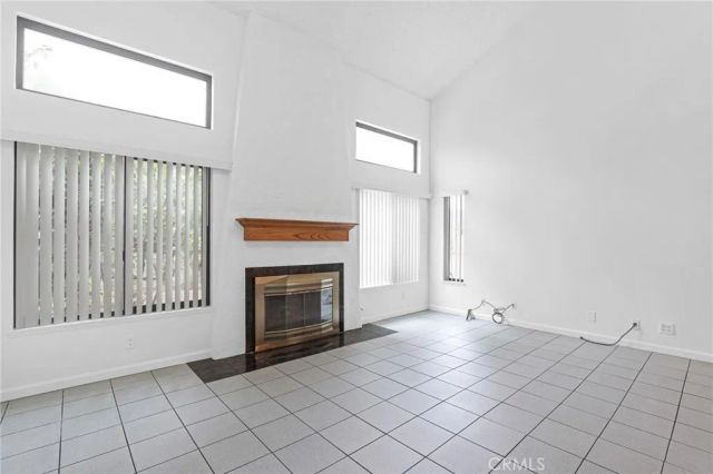 8402 Sunbeam Cir, Huntington Beach, CA 92646