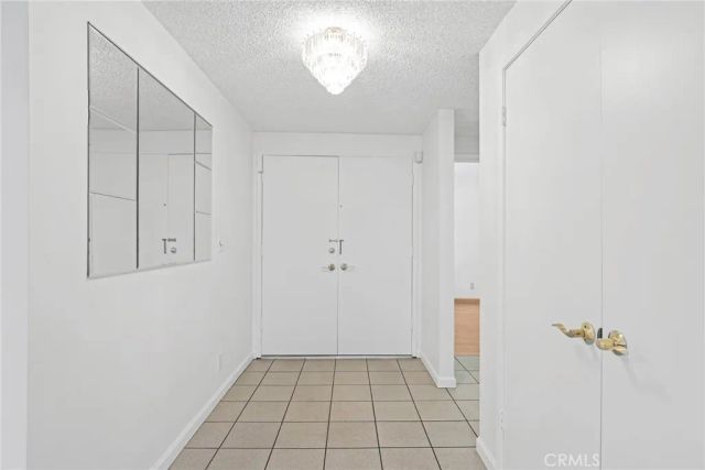 8402 Sunbeam Cir, Huntington Beach, CA 92646
