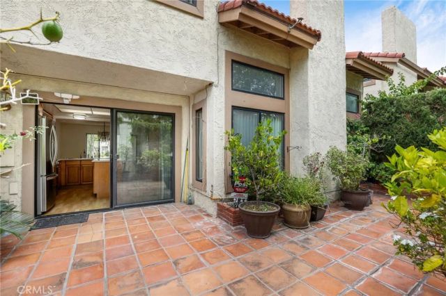 8402 Sunbeam Cir, Huntington Beach, CA 92646