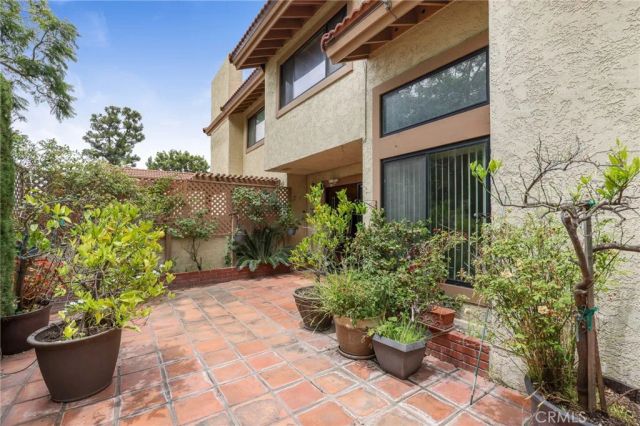 8402 Sunbeam Cir, Huntington Beach, CA 92646