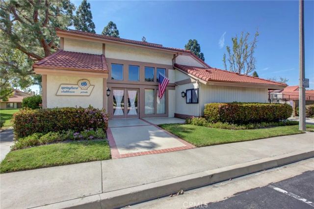 8402 Sunbeam Cir, Huntington Beach, CA 92646