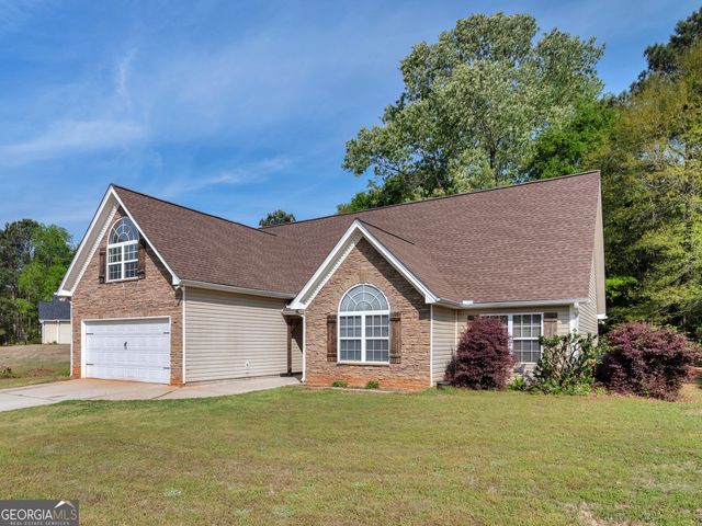 148 Dodgen Place Drive, Hampton, GA 30228
