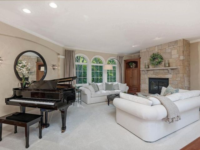 10820 Windmill Drive, Corcoran, MN 55374