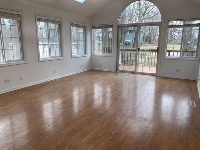 1326 S Batavia Avenue, Batavia, IL 60510