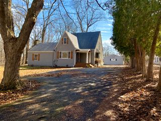 1326 S Batavia Avenue, Batavia, IL 60510
