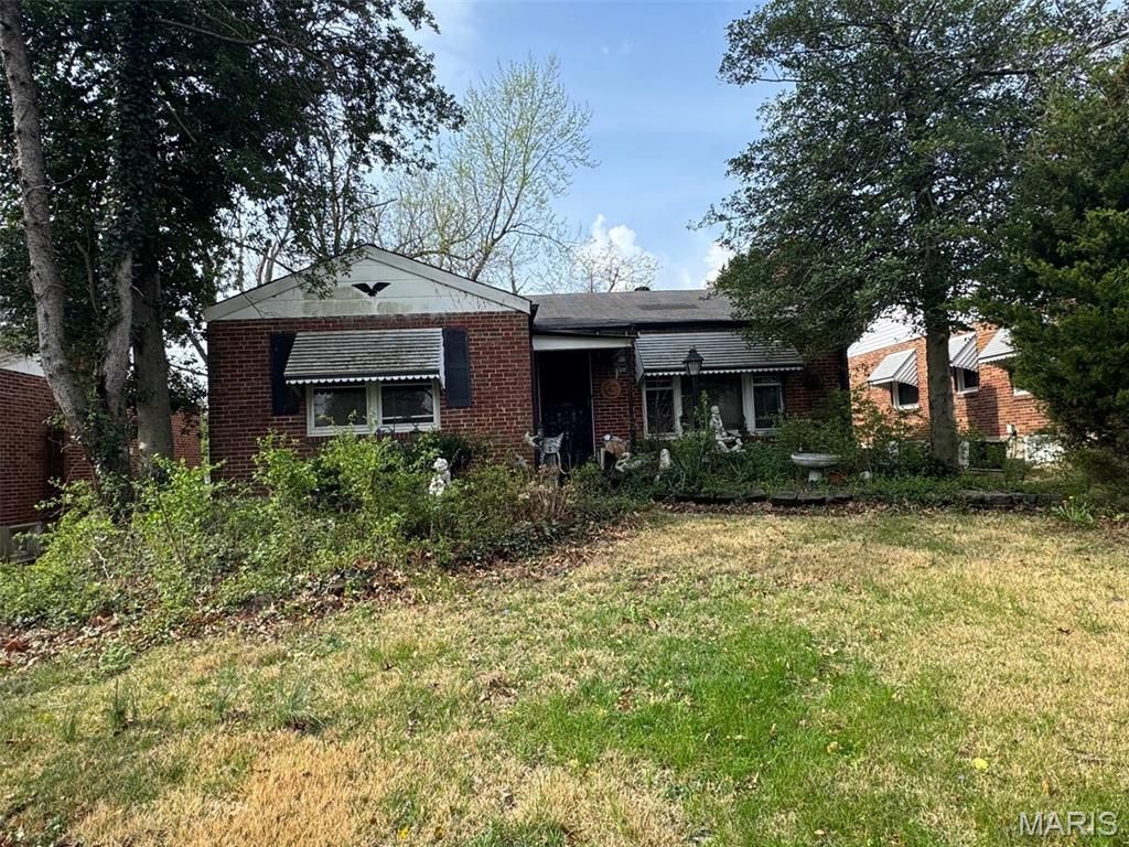 7668 Horatio Drive, St Louis, MO 63121