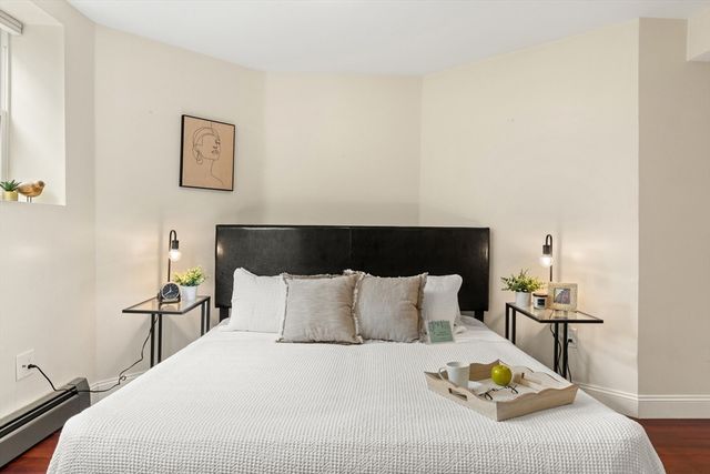 15 Millmont St B, Boston, MA 02119