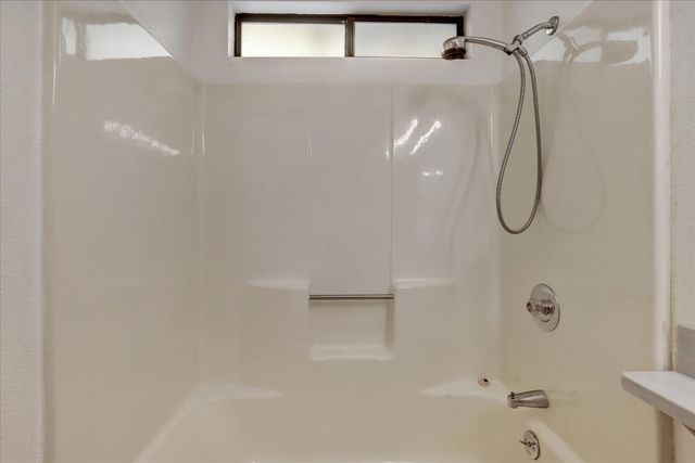 111 Stanford Ct, Grass Valley, CA 95945