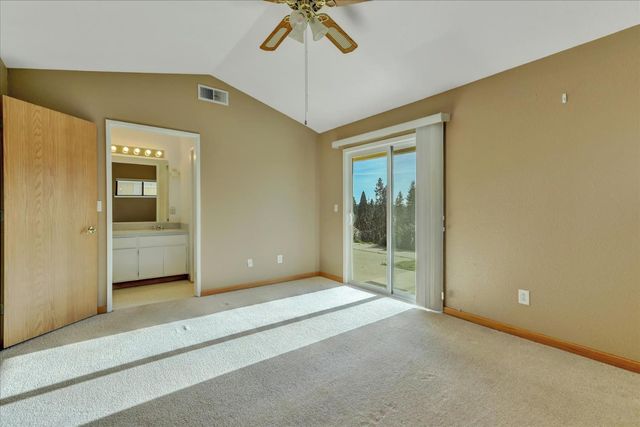 111 Stanford Ct, Grass Valley, CA 95945