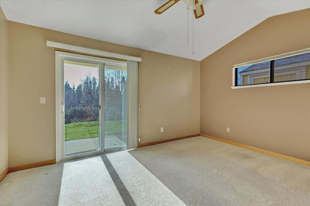 111 Stanford Ct, Grass Valley, CA 95945