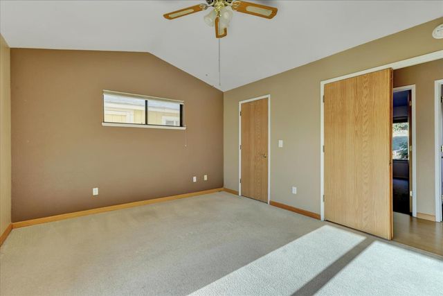 111 Stanford Ct, Grass Valley, CA 95945