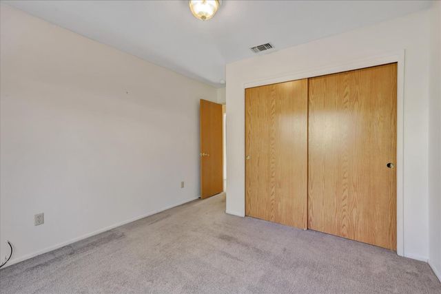 111 Stanford Ct, Grass Valley, CA 95945