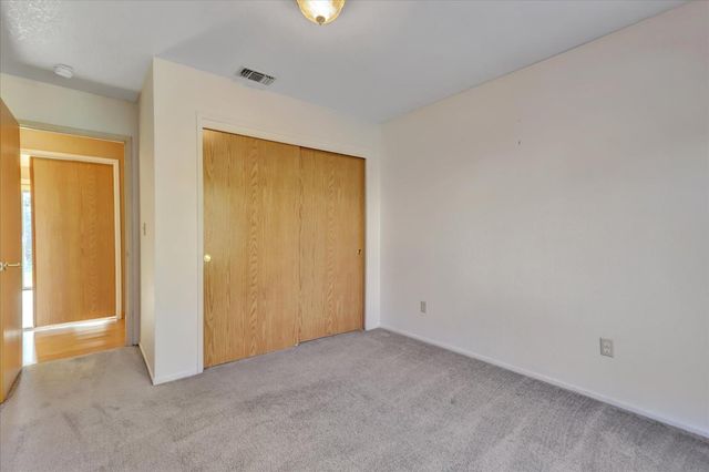 111 Stanford Ct, Grass Valley, CA 95945