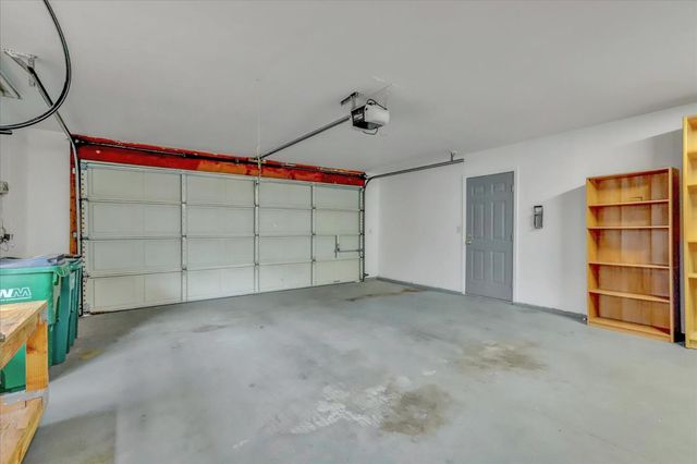 111 Stanford Ct, Grass Valley, CA 95945