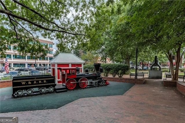 319 Atlanta Street SE 404, Marietta, GA 30060