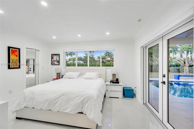 8501 SW 142nd St, Palmetto Bay, FL 33158